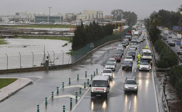 El Ayuntamiento mejorar� el drenaje de la N-340 para evitar que se anegue