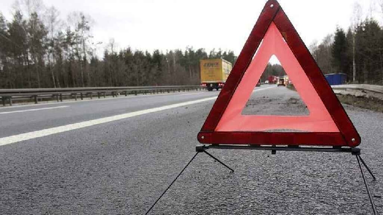 La DGT sustituye los tri�ngulos de emergencia por este nuevo dispositivo: la fecha l�mite para tenerlo